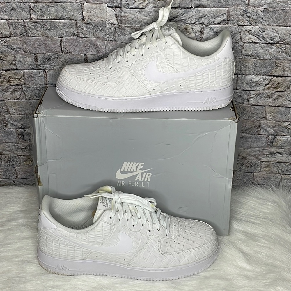 🔥🔥AIR FORCE 1’s 07 LV8 Size: 13🔥🔥***please see pics before purchasing*** - Picture 1 of 14